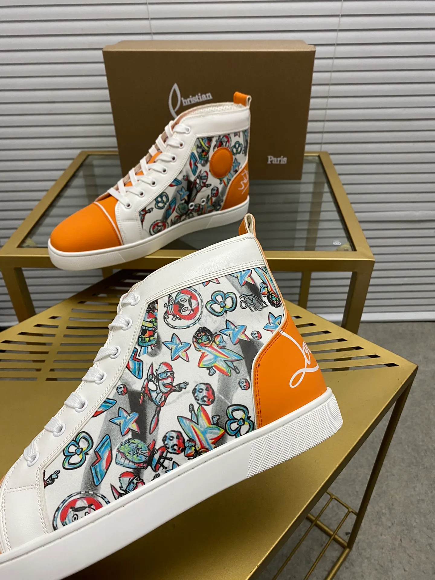 (Customized model) Ex-factory price is 540. christian louboutin (CL red sole shoes) counter series, casual sneakers for couples 📢 📢 📢 Exclusive hot style release 🎈🎈💪 Movable latex feet 👻 Finished outsole line [Proud] 😝Female 35-40# Male 38#-46, global supply😝 [Top version]: Original imported genuine leather upper, top original leather lining, original molded TPU outsole, original 1:1 detail processing, original shoe last,